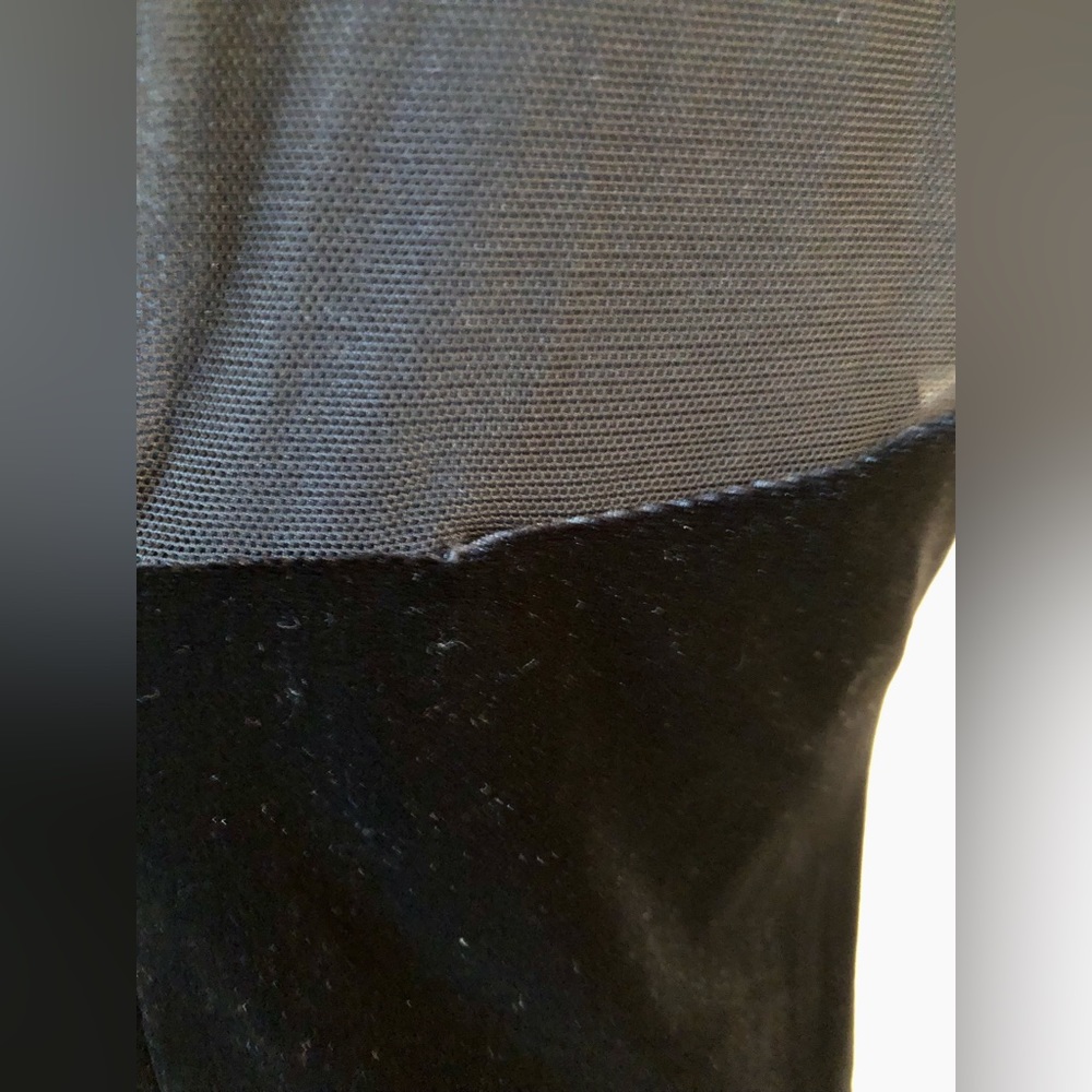 Vera Wang black velvet dress with mesh - Picture 6 of 9